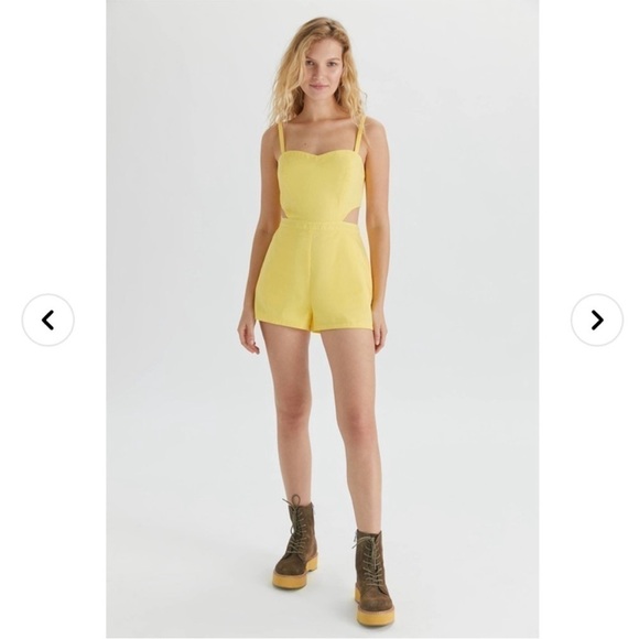 Urban outfitters yellow romper - Picture 1 of 10